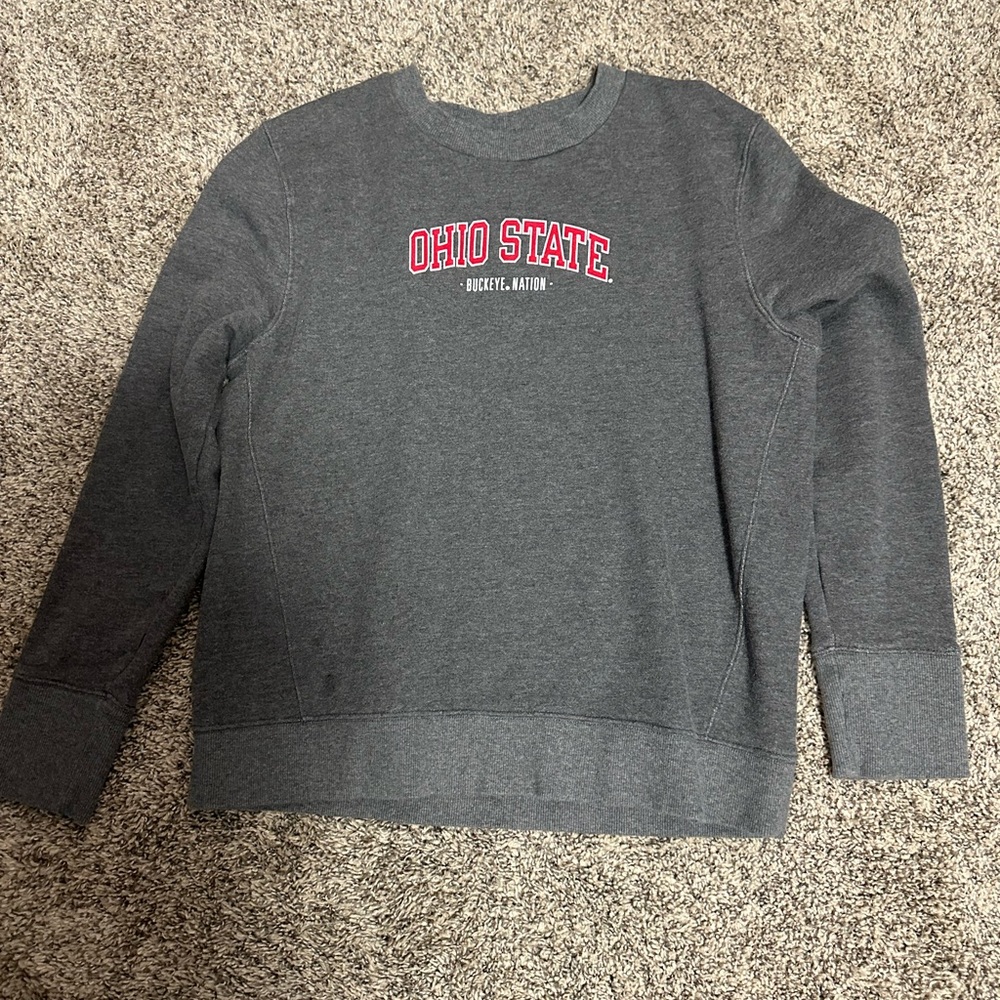 Gray Crewneck Sweater with Ribbed Cuffs